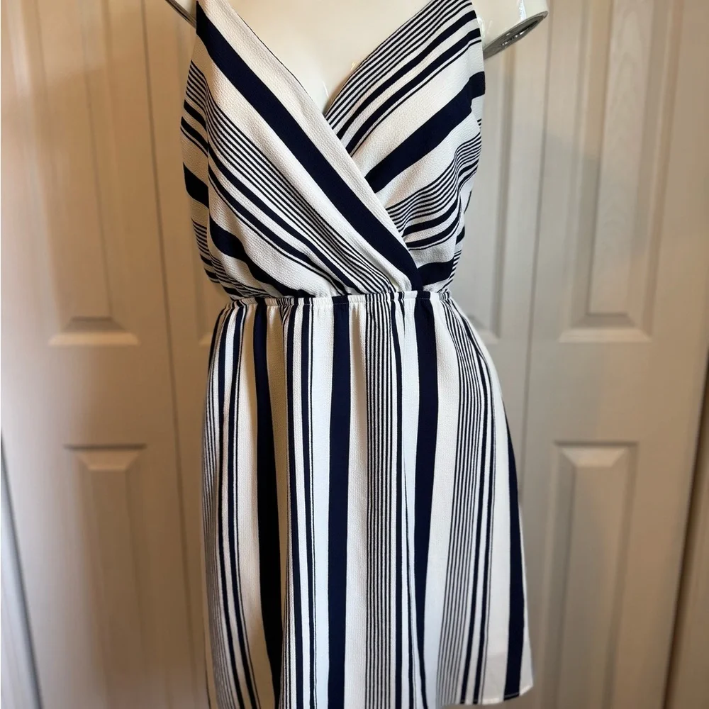 Monteu Striped Navy White Sleeveless Dress Size  juniors large adjustable strap - Picture 2 of 12